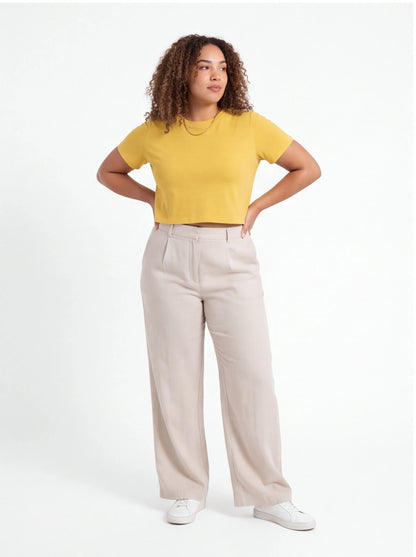 Yellow cropped cotton T-shirt with crew neck and short sleeves