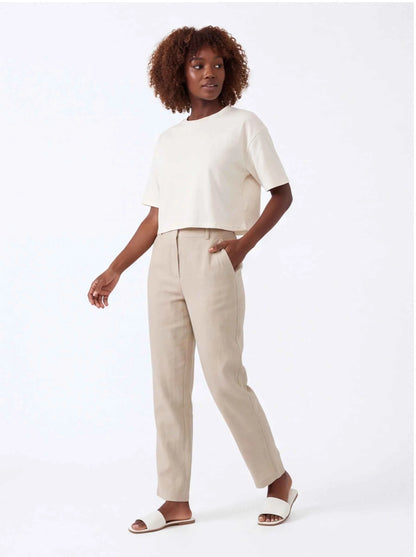 Ivory cropped cotton T-shirt with crew neck and short sleeves
