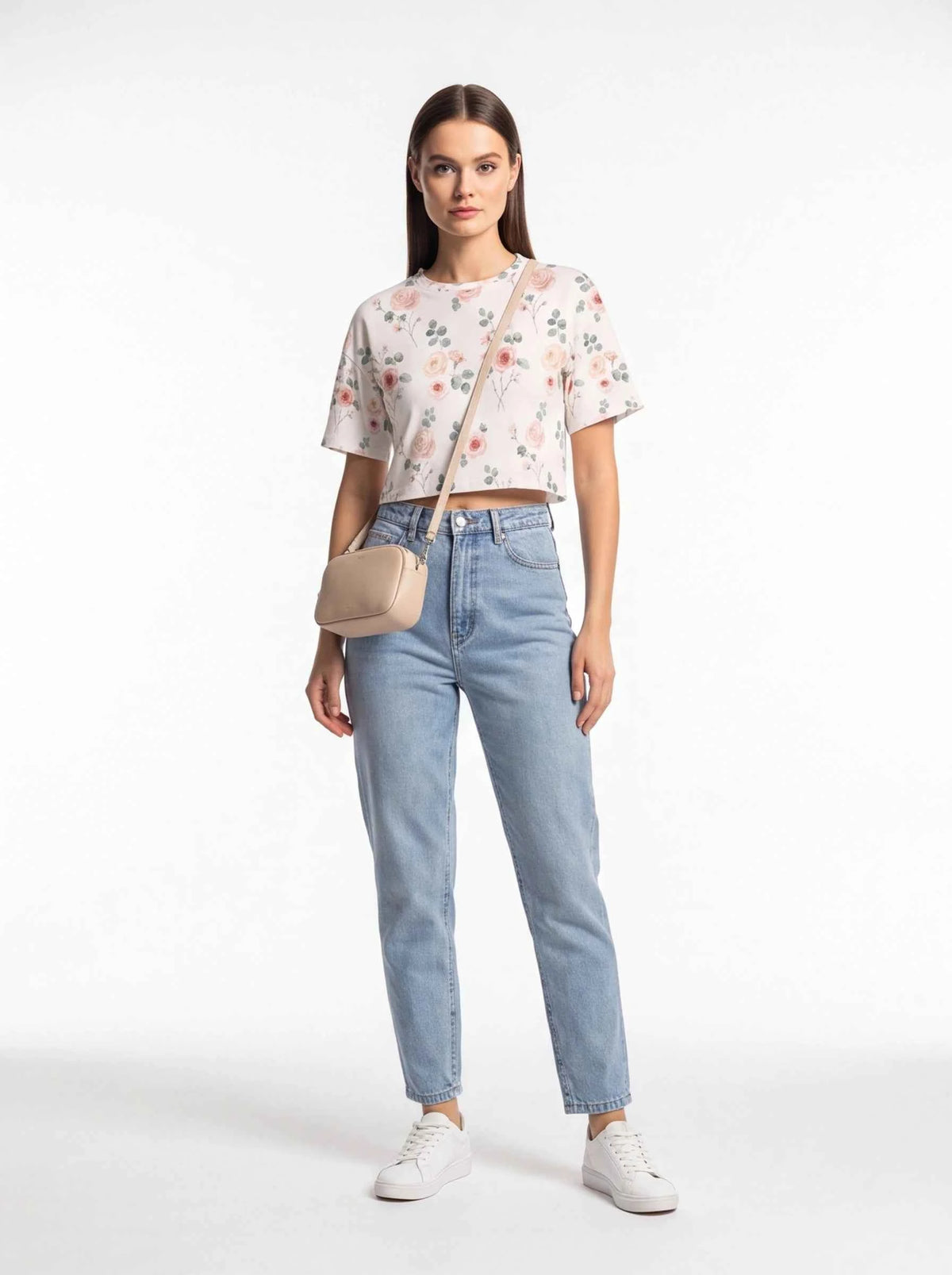 Cropped floral cotton T-shirt with short sleeves and crew neck, blush base