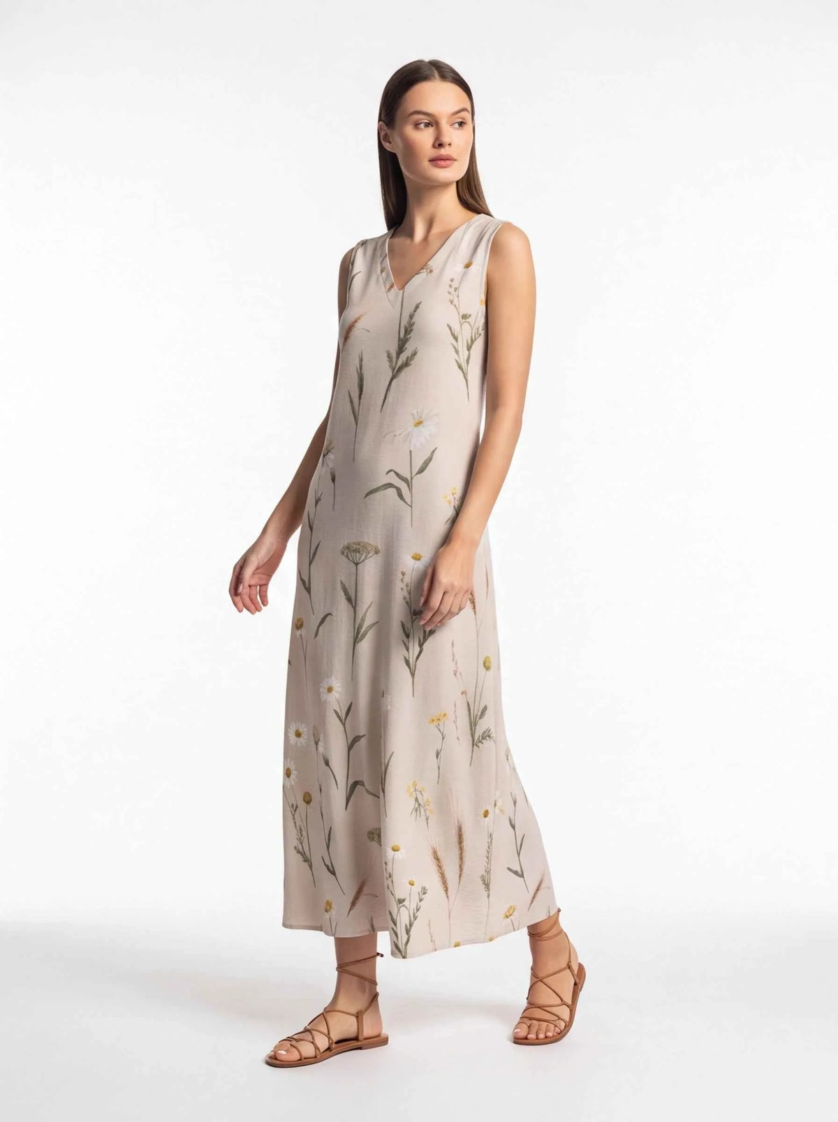 Women’s sleeveless V-neck maxi dress with botanical print, ankle-length skirt